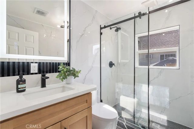 915 N Pasadena Avenue, Azusa, CA 91702
