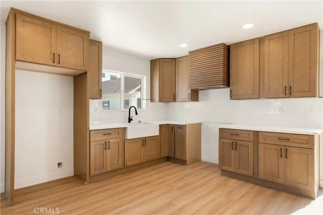 915 N Pasadena Avenue, Azusa, CA 91702