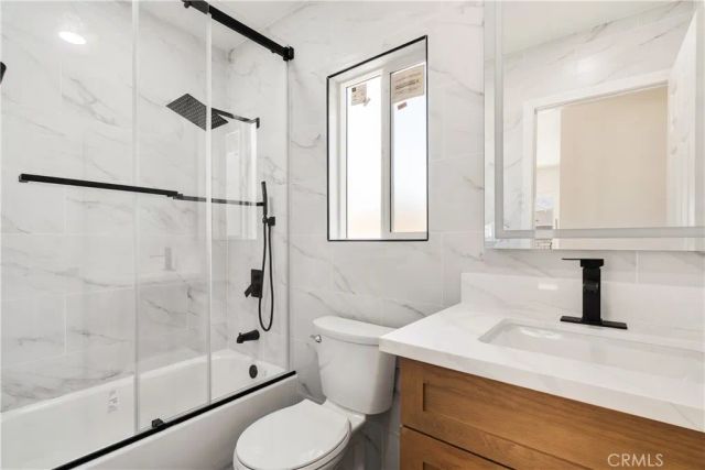 915 N Pasadena Avenue, Azusa, CA 91702