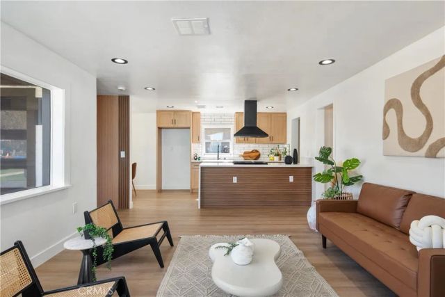 915 N Pasadena Avenue, Azusa, CA 91702