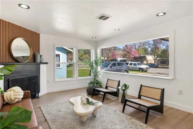915 N Pasadena Avenue, Azusa, CA 91702
