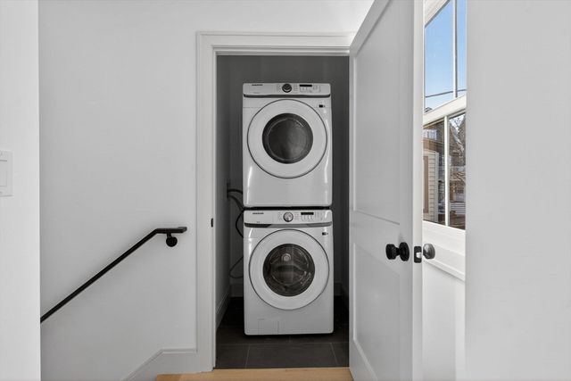 202 Powder House Blvd 1, Somerville, MA 02144