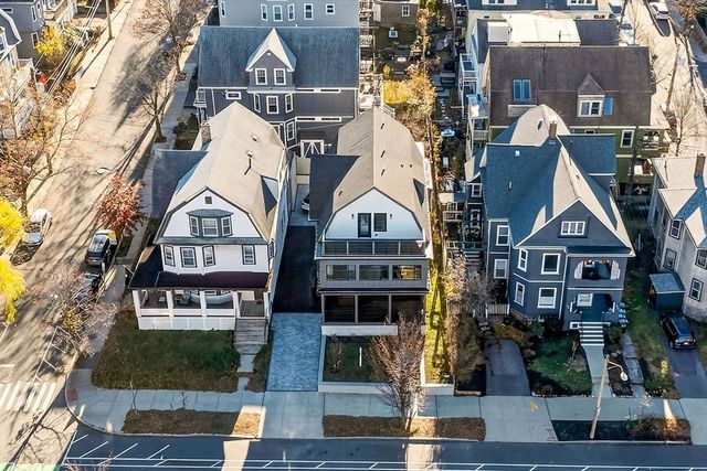 202 Powder House Blvd 1, Somerville, MA 02144