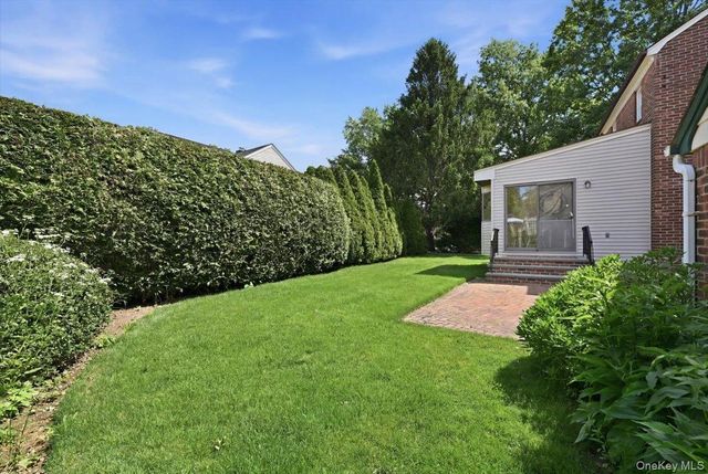225 Crocus Avenue, Floral Park, NY 11001