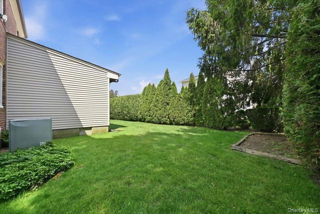 225 Crocus Avenue, Floral Park, NY 11001