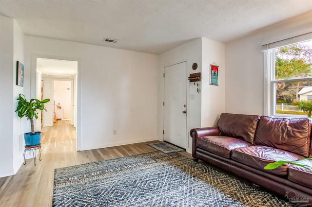 102 Alba Plena St, Pensacola, FL 32507