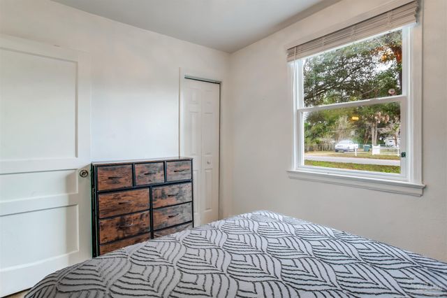 102 Alba Plena St, Pensacola, FL 32507