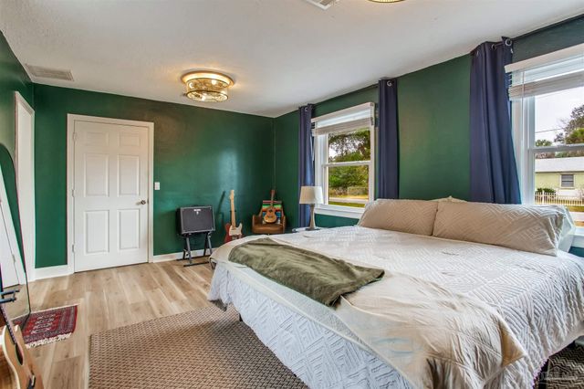 102 Alba Plena St, Pensacola, FL 32507