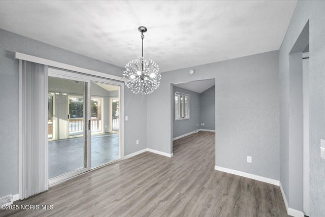 2537 Vaness Drive, Toledo, OH 43615