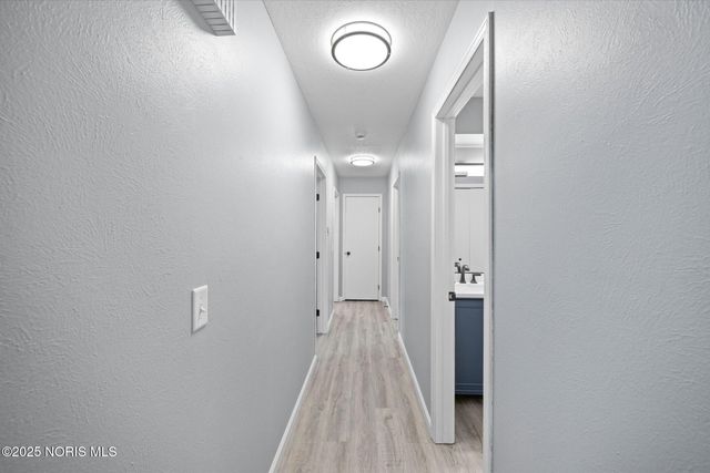 2537 Vaness Drive, Toledo, OH 43615