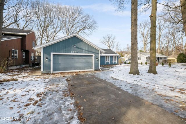 2537 Vaness Drive, Toledo, OH 43615