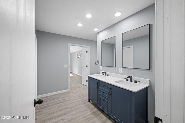 2537 Vaness Drive, Toledo, OH 43615