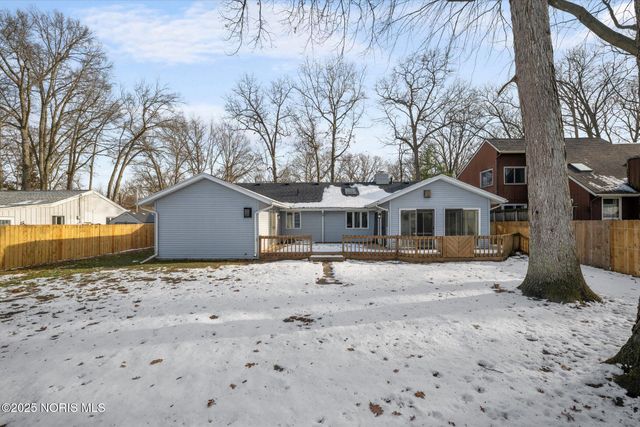 2537 Vaness Drive, Toledo, OH 43615