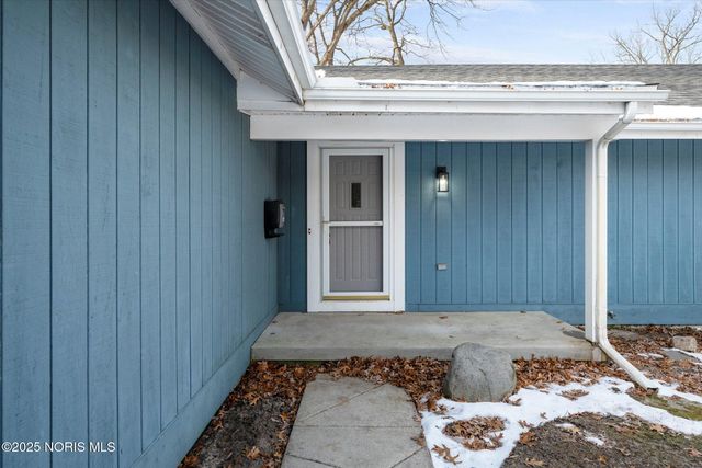 2537 Vaness Drive, Toledo, OH 43615