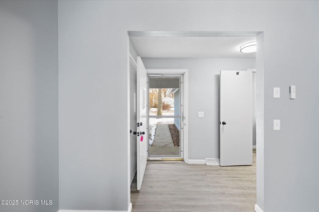 2537 Vaness Drive, Toledo, OH 43615