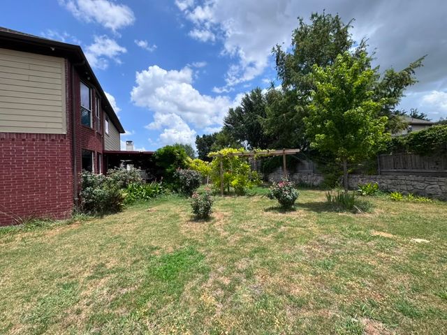 814 Honey Hill Drive, Garland, TX 75040