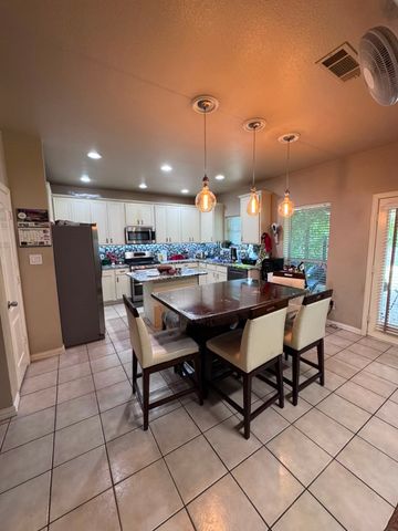 814 Honey Hill Drive, Garland, TX 75040