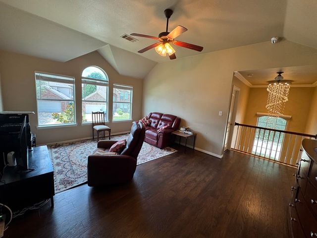 814 Honey Hill Drive, Garland, TX 75040