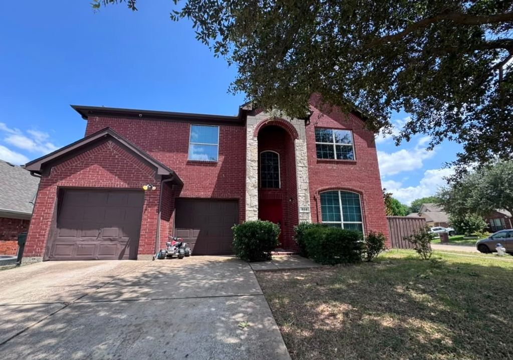 814 Honey Hill Drive, Garland, TX 75040