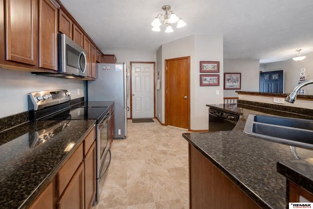 8931 Berg Drive, Lincoln, NE 68505