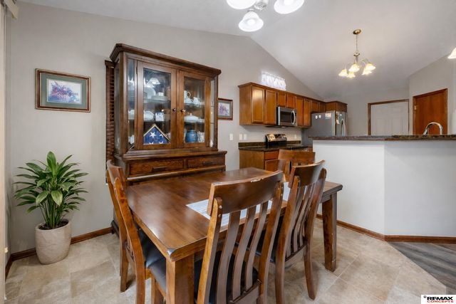 8931 Berg Drive, Lincoln, NE 68505