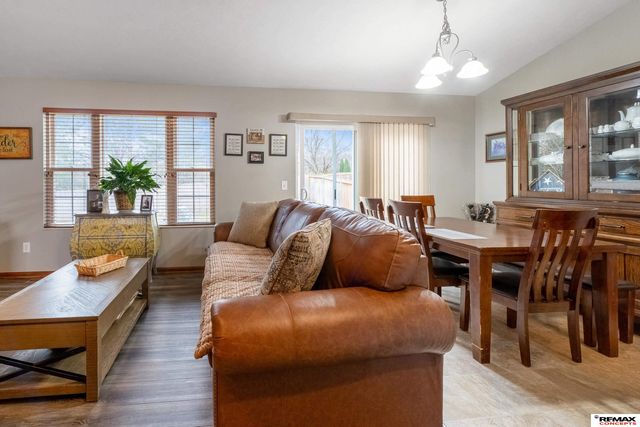 8931 Berg Drive, Lincoln, NE 68505