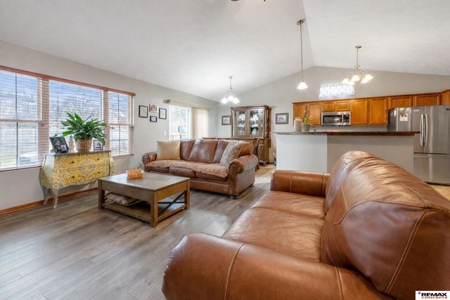 8931 Berg Drive, Lincoln, NE 68505