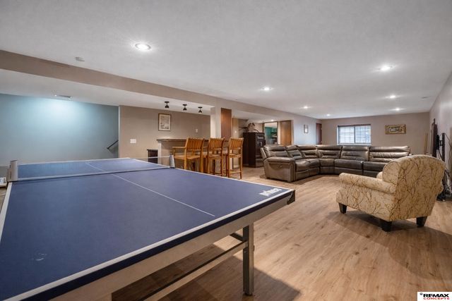 8931 Berg Drive, Lincoln, NE 68505