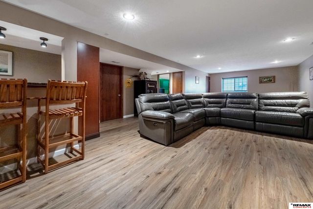 8931 Berg Drive, Lincoln, NE 68505