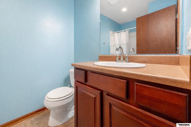 8931 Berg Drive, Lincoln, NE 68505