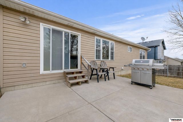 8931 Berg Drive, Lincoln, NE 68505