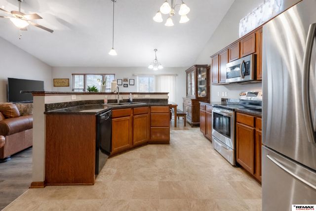 8931 Berg Drive, Lincoln, NE 68505