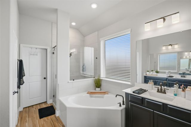 19303 Seabiscuit Stable Trail, Tomball, TX 77377