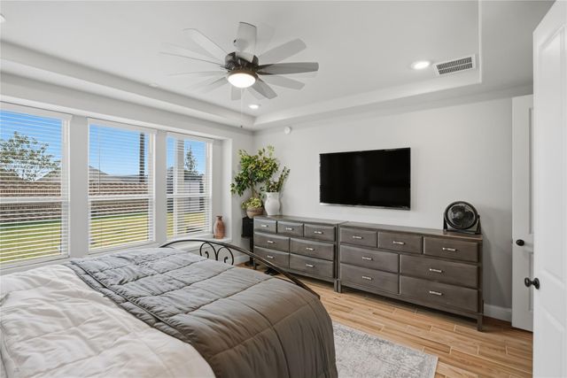 19303 Seabiscuit Stable Trail, Tomball, TX 77377