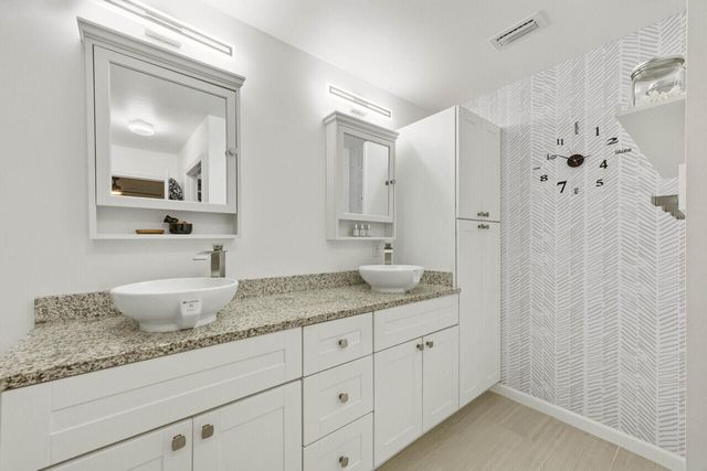 276 E Elm Avenue, Crestview, FL 32536