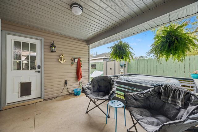 276 E Elm Avenue, Crestview, FL 32536