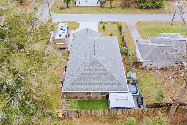 276 E Elm Avenue, Crestview, FL 32536