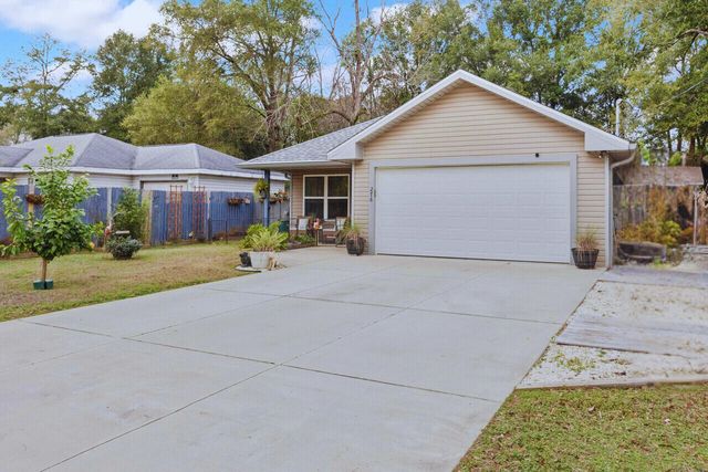 276 E Elm Avenue, Crestview, FL 32536