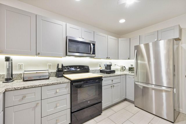 276 E Elm Avenue, Crestview, FL 32536