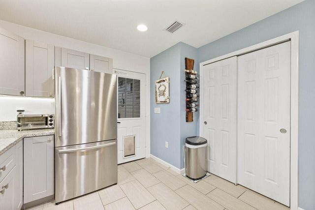 276 E Elm Avenue, Crestview, FL 32536