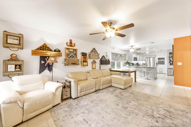 276 E Elm Avenue, Crestview, FL 32536