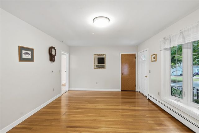 29 Parker St Street, Lincoln, RI 02865