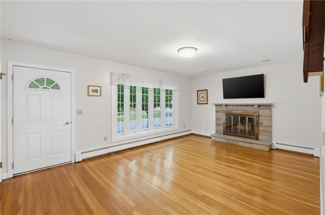 29 Parker St Street, Lincoln, RI 02865