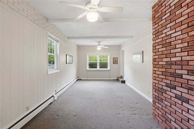 29 Parker St Street, Lincoln, RI 02865