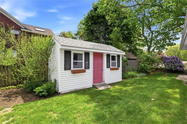 29 Parker St Street, Lincoln, RI 02865