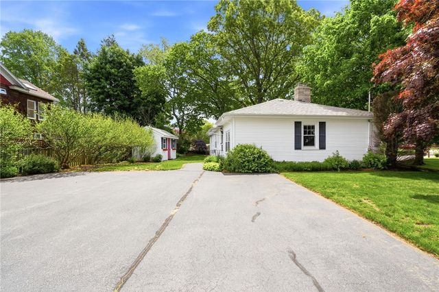 29 Parker St Street, Lincoln, RI 02865