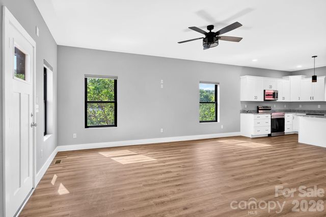 613 Salem Heights Lane, Swannanoa, NC 28778