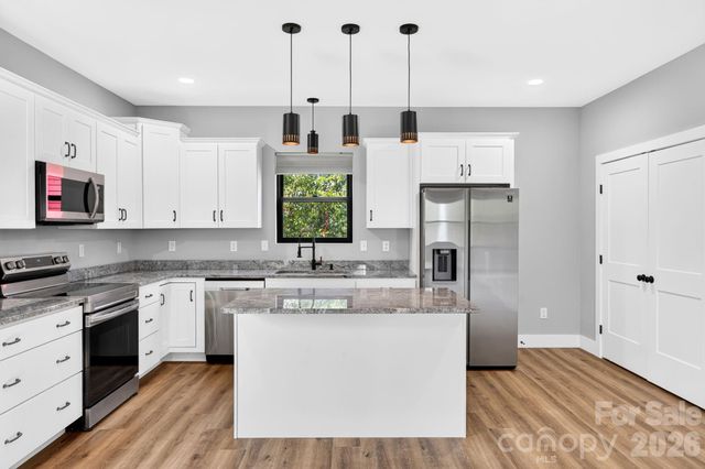 613 Salem Heights Lane, Swannanoa, NC 28778