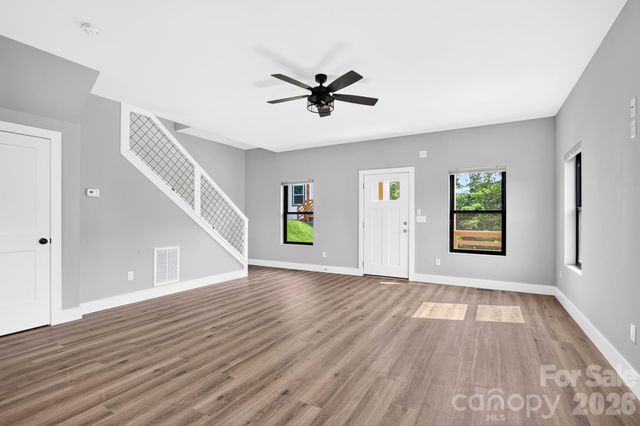 613 Salem Heights Lane, Swannanoa, NC 28778