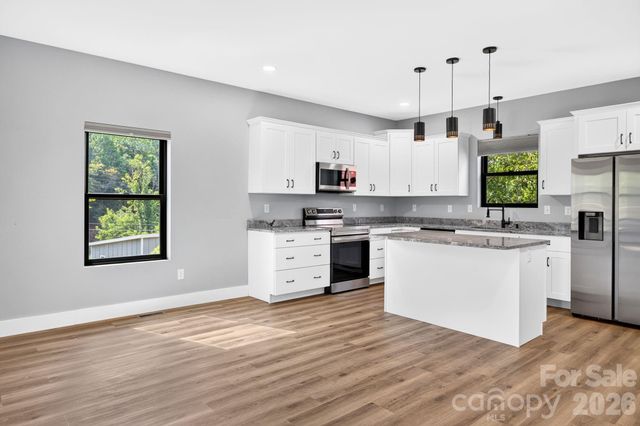 613 Salem Heights Lane, Swannanoa, NC 28778